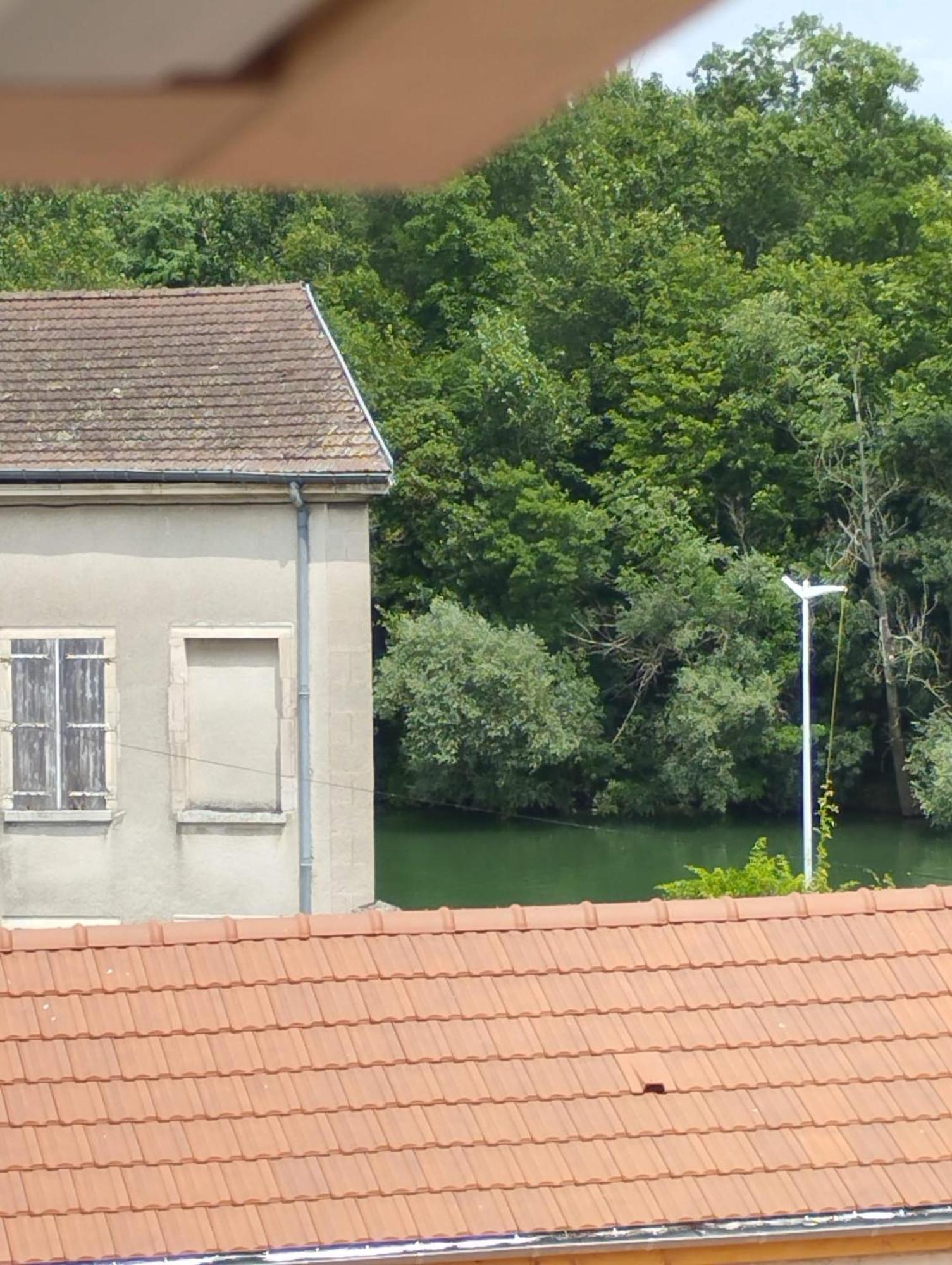 Doubs Sejour - Chambres Avec Petits Dejeuners En Suppl Verdun-sur-le-Doubs Exteriér fotografie
